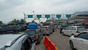 H-5 Libur Nataru, Hampir 500 Ribu Kendaraan Tinggalkan Jabodetabek