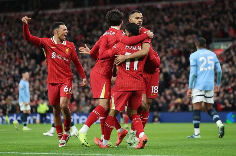 Liverpool Kalahkan Manchester City 2-0, Kokoh di Puncak Klasemen Liga Premier