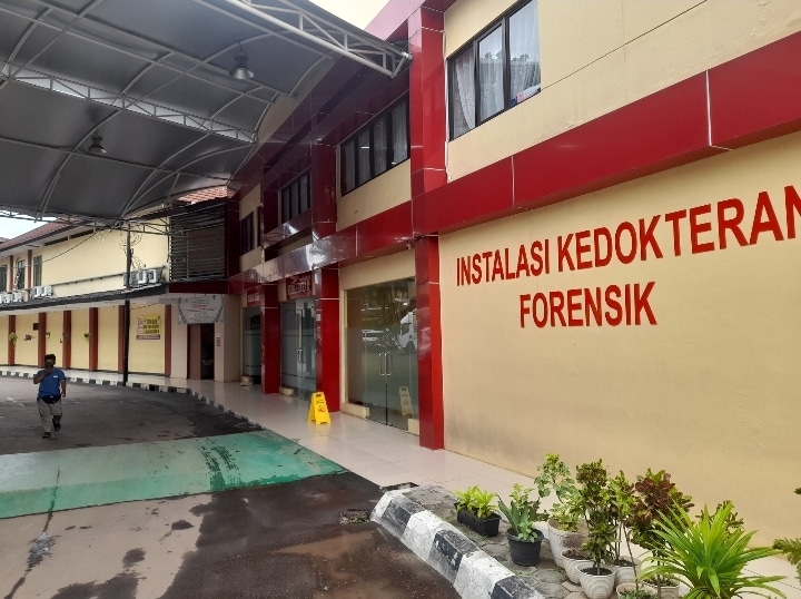 RS Polri Kramat Jati lokasi penyimpanan jasad korban tewas di Glodok Plaza. (Ifand)