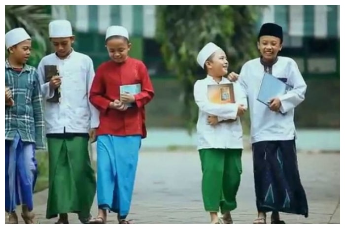 Kemenag: MBG Tak Hanya Gizi, Tapi Juga Penguatan Nilai Karakter Santri