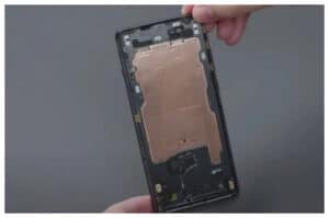 Solusi Panas Berlebih, Apple Terapkan Teknologi Ruang Uap di Seri iPhone 17