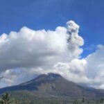 Gunung Lewotobi Laki-laki.