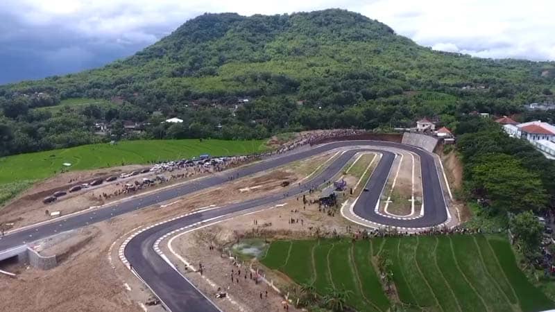 LAYOUT SIRKUIT PARANG