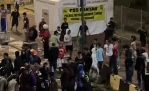 Tawuran di Depan Bassura Kembali Pecah, Satu Orang Tewas Motor Warga Ludes Dibakar