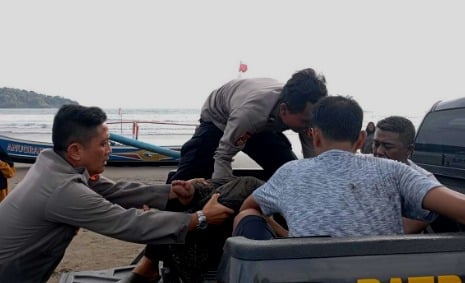 Aksi Heroik Bripka Aditya, Korbankan Nyawa Demi Selamatkan Wisatawan di Pantai Pangandaran