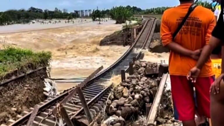 Jalur Rel Terputus di Grobogan, PT KAI Batalkan 10 Perjalanan dan Alihkan Rute Kereta Api