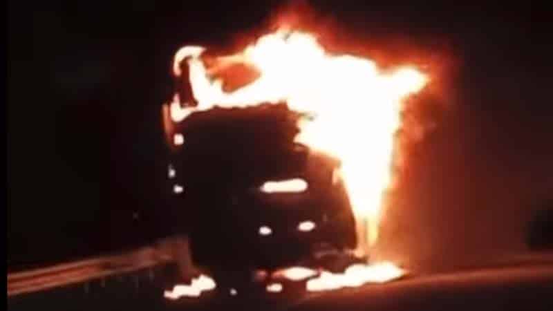 bus terbakar nganjuk