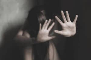 Diancam Pisau, Ayah Biadab Cabuli Anak Tiri Puluhan Kali di Pulogadung