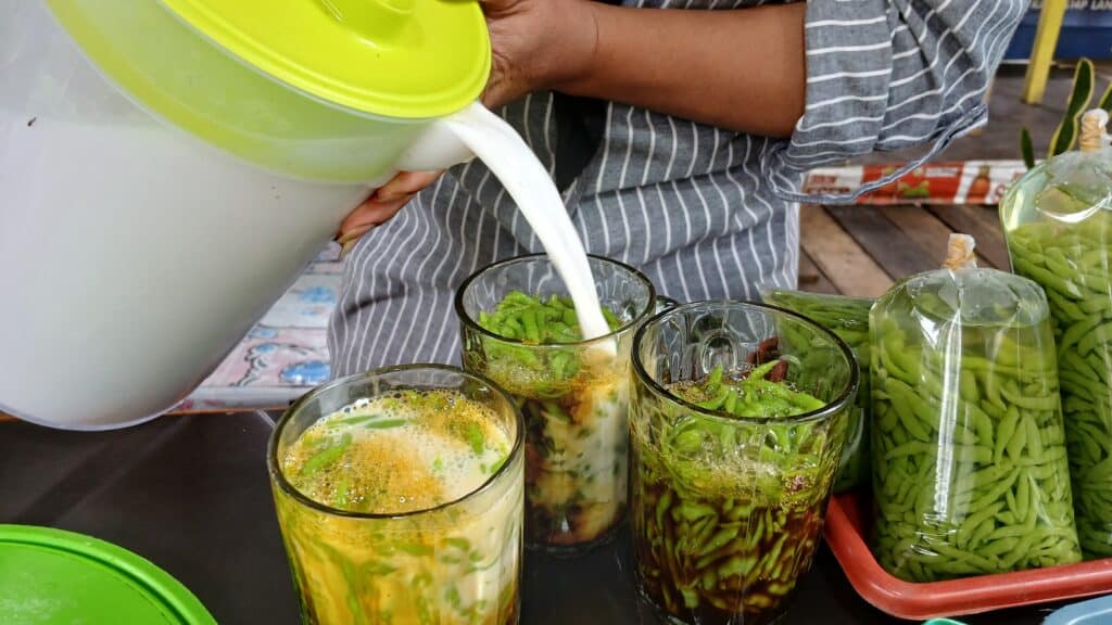 Liburan Lengkap dengan Es Cendol Malino