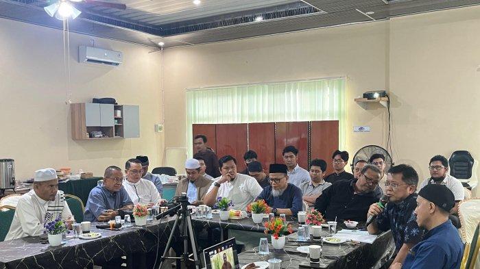 diskusi dokter dan tenaga kesehatan