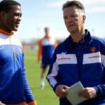 Louis van Gaal Bantah Akan Dampingi Patrick Kluivert Sebagai Direktur Teknik Timnas Indonesia