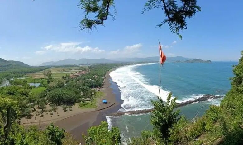 pantai watu ulo
