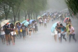 Besok Kota Tangerang Berpotensi Hujan Lebat dan Banjir