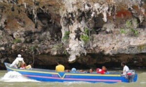 Situs Purbakala Kokas di Fakfak Papua Barat, Menjual Wisata Sejarah dan Keindahan Alam