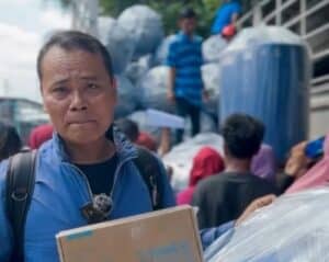 54 Tandon Air Diberikan PAM JAYA di RW 10 Pademangan Timur