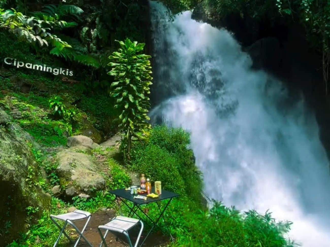 curug cipamingkis bogor