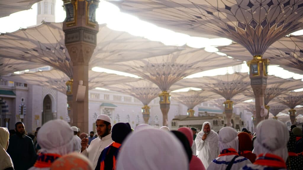 Cegah Menjadi Korban Penipuan, Berikut 5 Tips Memilih Travel Umrah yang Aman