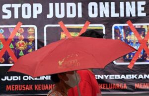 Laporan Korban Hipnotis, Eh Ternyata Uangnya Ludes Main Judi Online