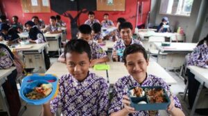 Mohon Maaf Makan Bergizi Gratis di Tangsel Belum Bisa Dilaksanakan