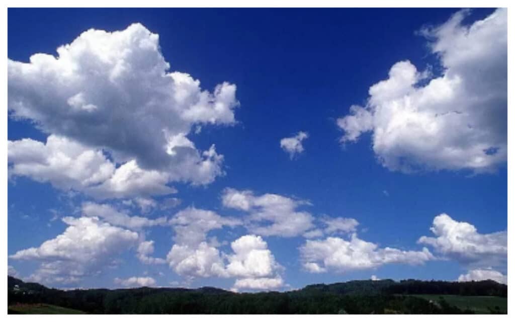 Prakiraan Cuaca Bekasi 17 Februari 2025, Berawan dengan Hujan Ringan