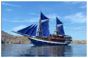 Eksplorasi Pulau-Pulau Indah Labuan Bajo dengan Kapal Phinisi