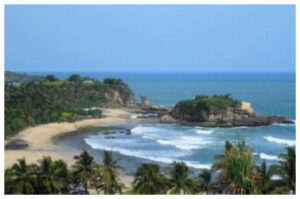 Pantai Batu Gong, Spot Wisata Unik dengan Bebatuan dan Ombak Besar