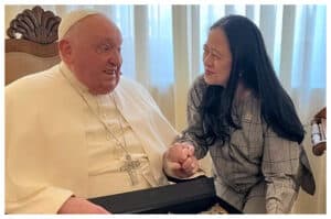 Puan dan Megawati Diterima Paus di Kediaman Pribadi