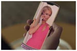 Motorola Rilis Razr+ Paris Hilton Edition, Ponsel Lipat Premium dengan Sentuhan Elegan