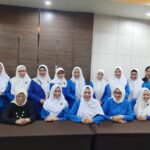 Ketua umum IKWI pusat Andi Dasmawati Ph.D beserta pengurus dan anggota berfoto bersama. (Ist)