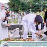 Wakil Wali Kota Medan Zakiyudd Harahap ziarah ke makam ibunda. (Ist)