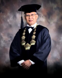 Strategi Memenangkan Hati Konsumen