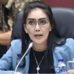 Anggota DPR RI, Rieke Diah Pitaloka, mengungkapkan kebahagiaannya setelah Presiden Prabowo Subianto menginstruksikan Menteri ESDM, Bahlil Lahadalia, untuk kembali mengizinkan pengecer menjual gas LPG 3 kg. 