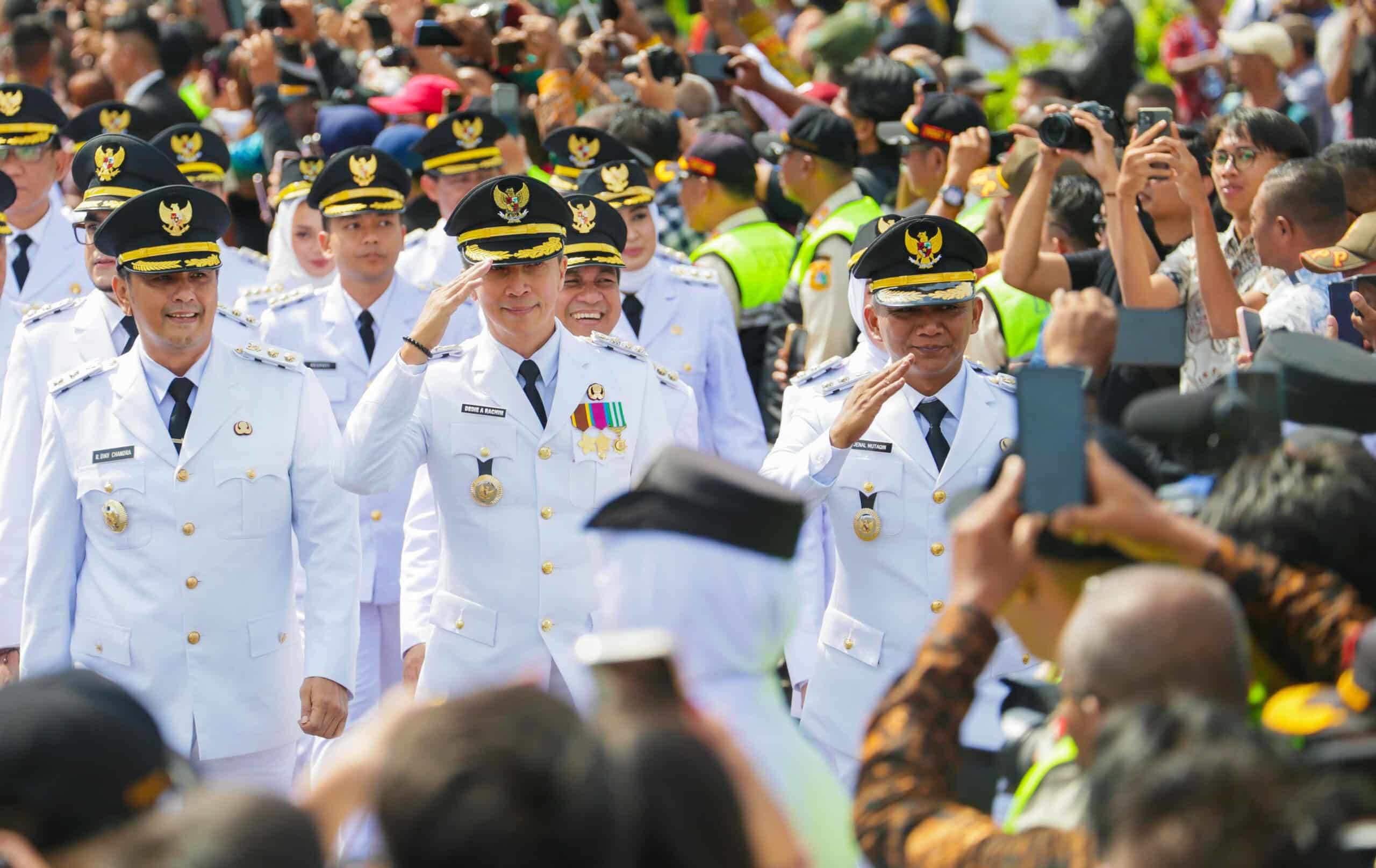 Upacara pelantikandi Istana Merdeka, Dedie A. Rachim sebagai Wali Kota Bogor bersama wakilnya, Jenal Mutaqin (KIS/IST)