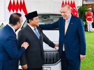 Simbol Persahabatan Dua Negara, Erdogan Hadiahi Mobil Listrik Togg T10X ke Prabowo