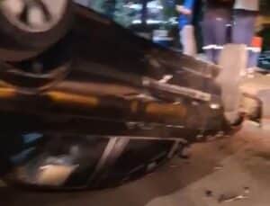 Brio Hantam Mobil BMW hingga Terbalik di Tol Jakasampurna Bekasi