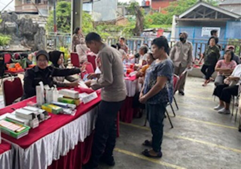 Warga Kampung Ambon Gelar Acara Kebaktian Bersama Polda Metro Jaya