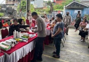Warga Kampung Ambon Gelar Acara Kebaktian Bersama Polda Metro Jaya