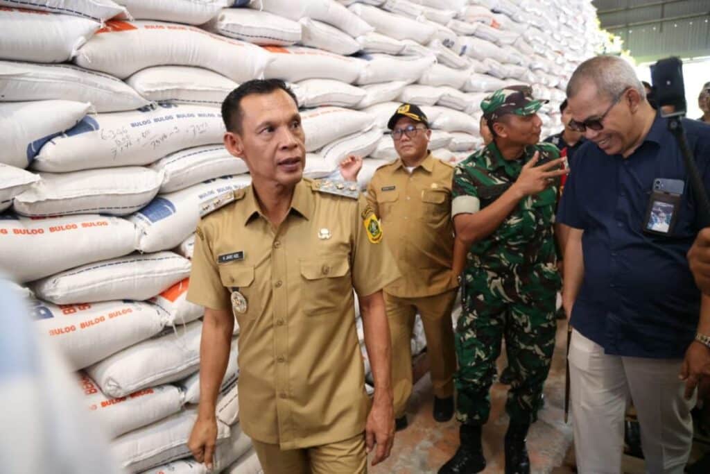 Menjelang Ramadan Wakil Bupati Bogor Sidak Pasar dan Cek Gudang Bulog