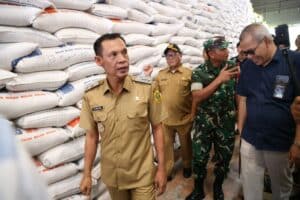 Menjelang Ramadan Wakil Bupati Bogor Sidak Pasar dan Cek Gudang Bulog