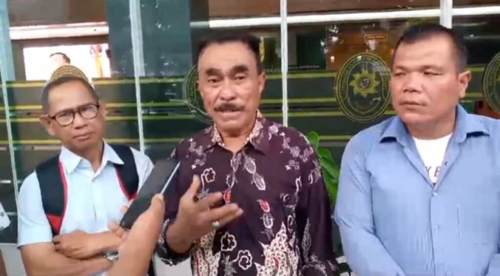 Henry Dituntut 6 Bulan Penjara, Berdasarkan Sertifikat Rumah yang Berbeda