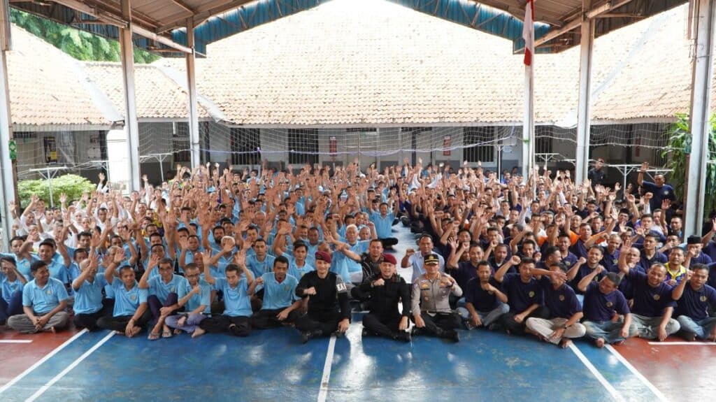 Kapolres Cirebon Kota Pimpin Apel di Rutan Kelas I Cirebon: Bangun Sinergi, Jaga Keamanan dan Ciptakan Tradisi Positif
