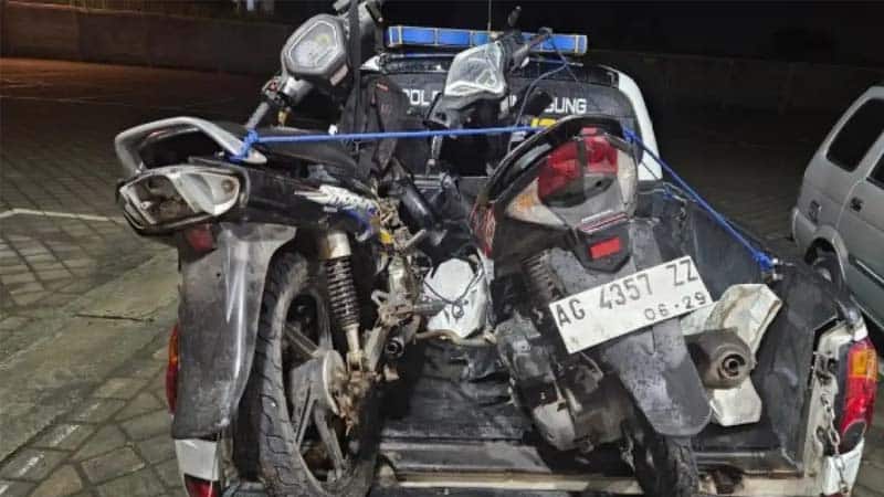 Kecelakaan Adu Banteng Pemotor Warga Tulungagung vs Trenggalek Samyuh