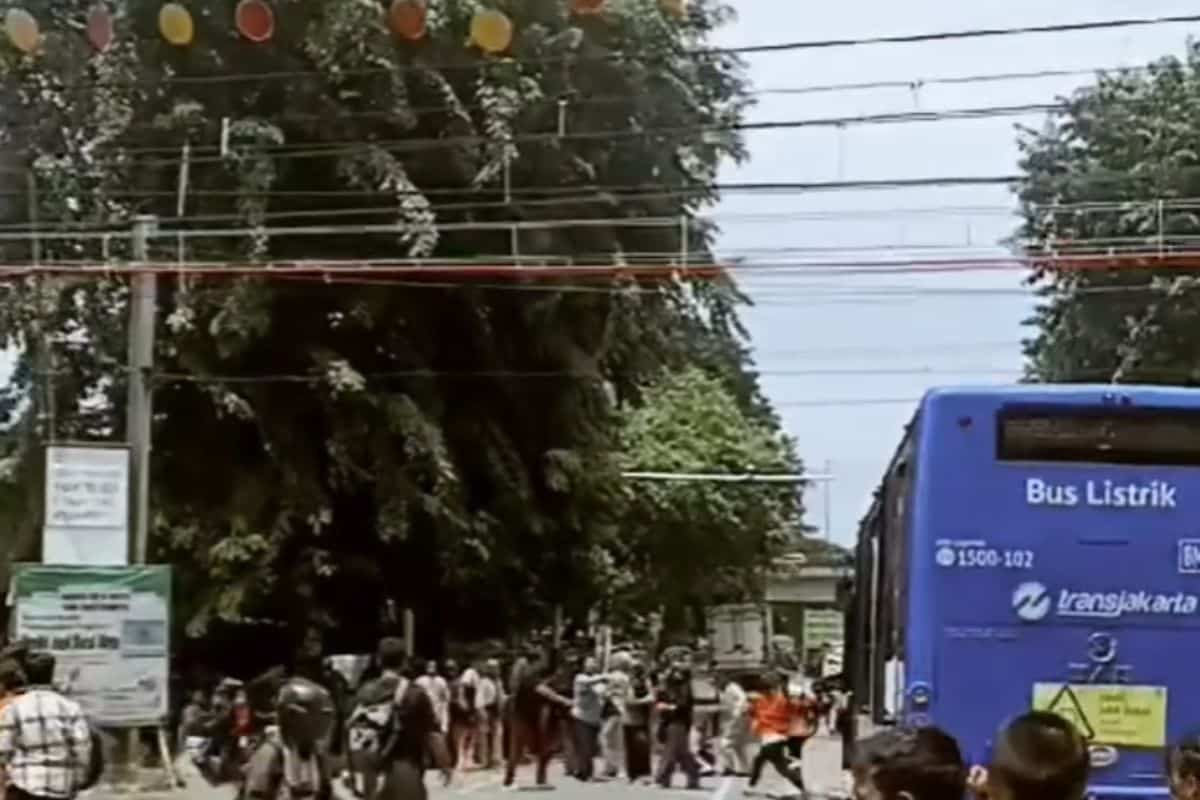 penumpang transjakarta