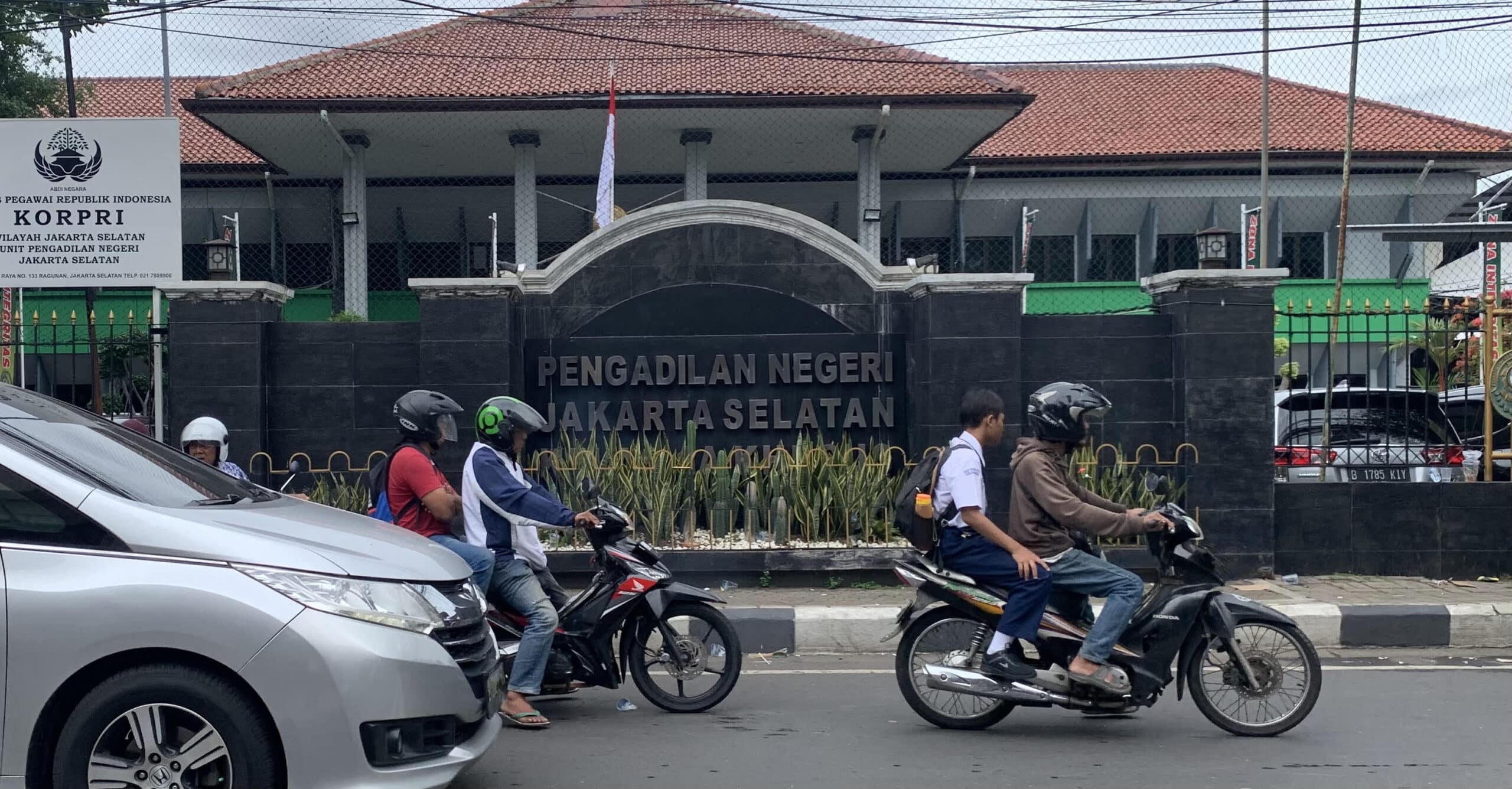 Pengadilan Negeri Jakarta Selatan menjadi tempat sidang gugatan praperadilan Hasto Krisstiyanto. (Aris MP)