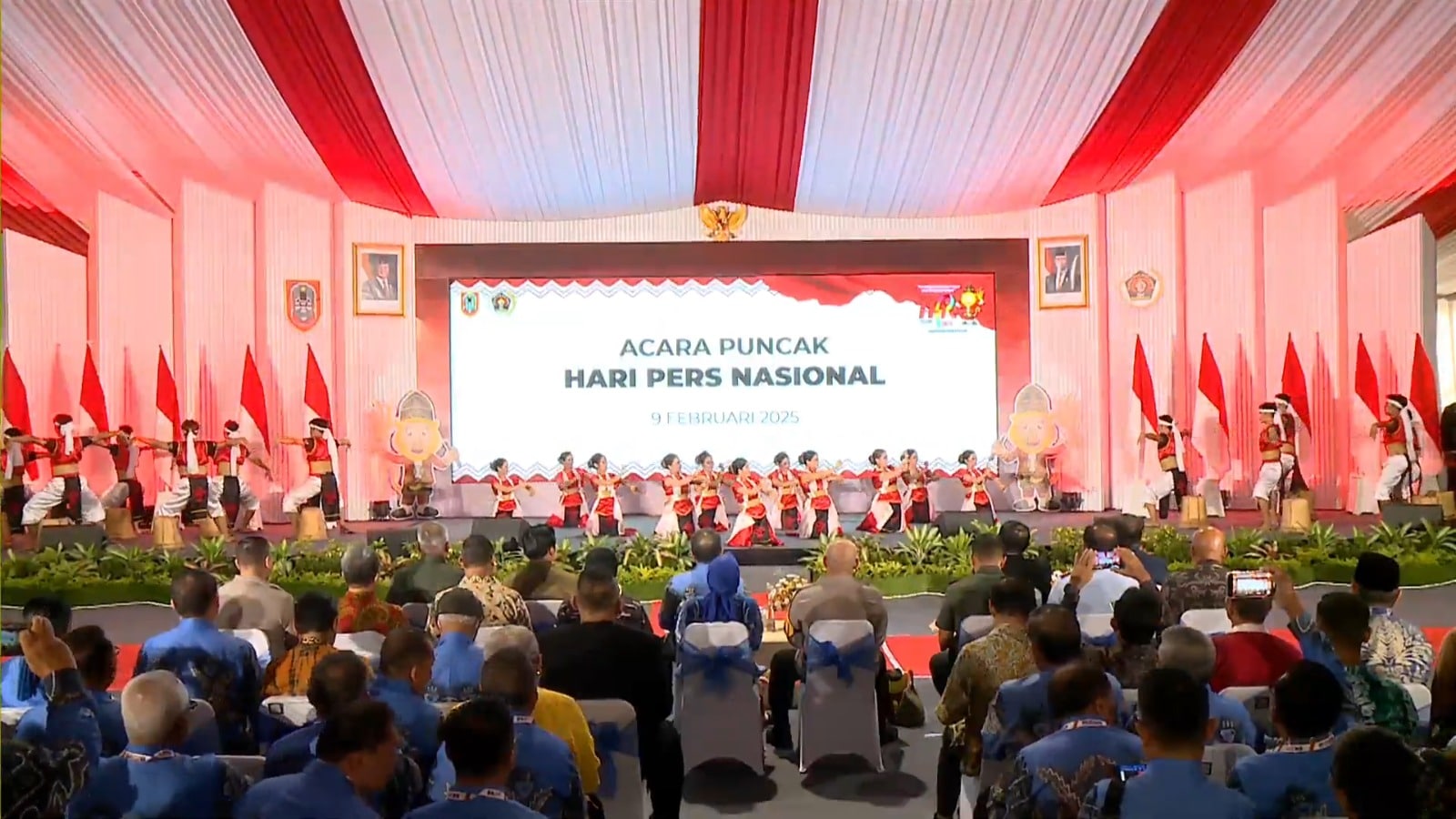 Puncak acara HPN 2025 di Banjarmasin berlangsung meriah dihadiri sejumlah menteri dan pejabat tinggi negara, gubernur serta bupati/wali kota se-Indonesia. (Anang Fadhilah)
