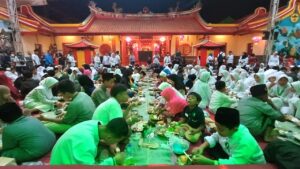 Vihara Dhanagun Bogor Sepuluh Tahun Berbagi Kebahagiaan : Kebersamaan di Tengah Keragaman 