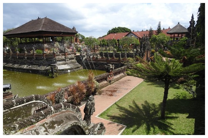 Klungkung: Jejak Sejarah dan Kejayaan Kerajaan Bali