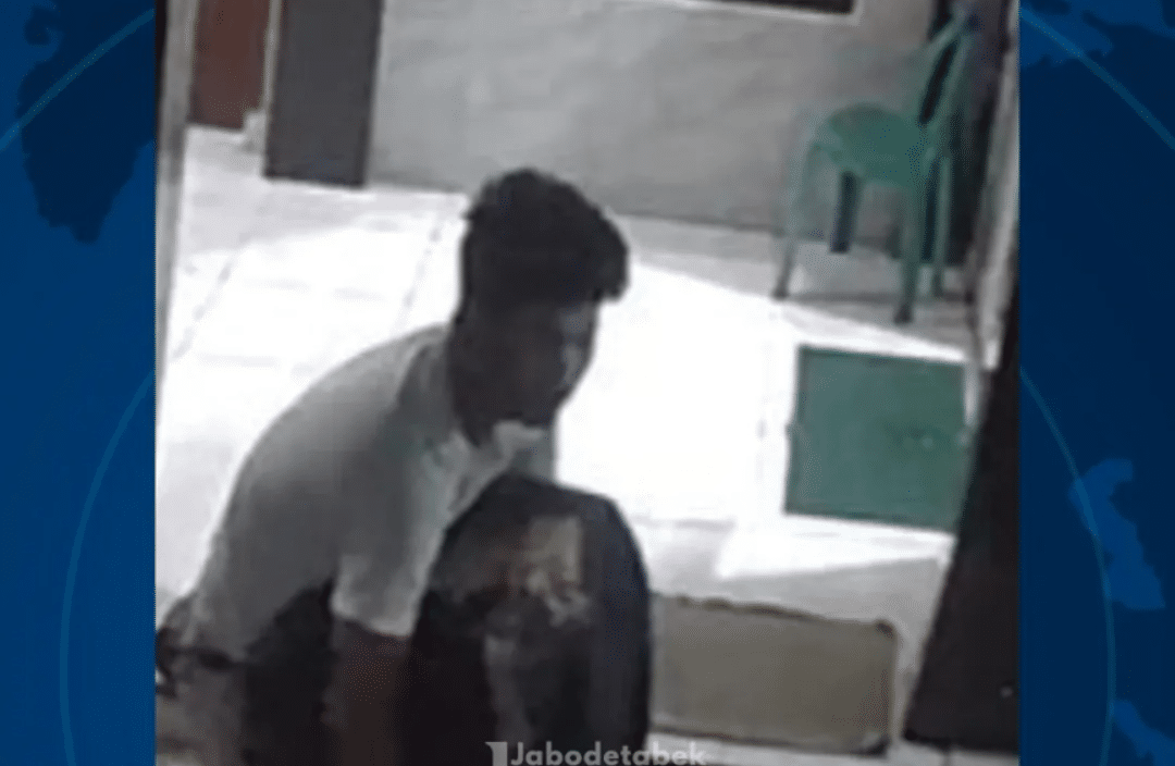 Video Maling Kotak Amal di Tangerang Selatan (Instagram/@jabodetabek24info)