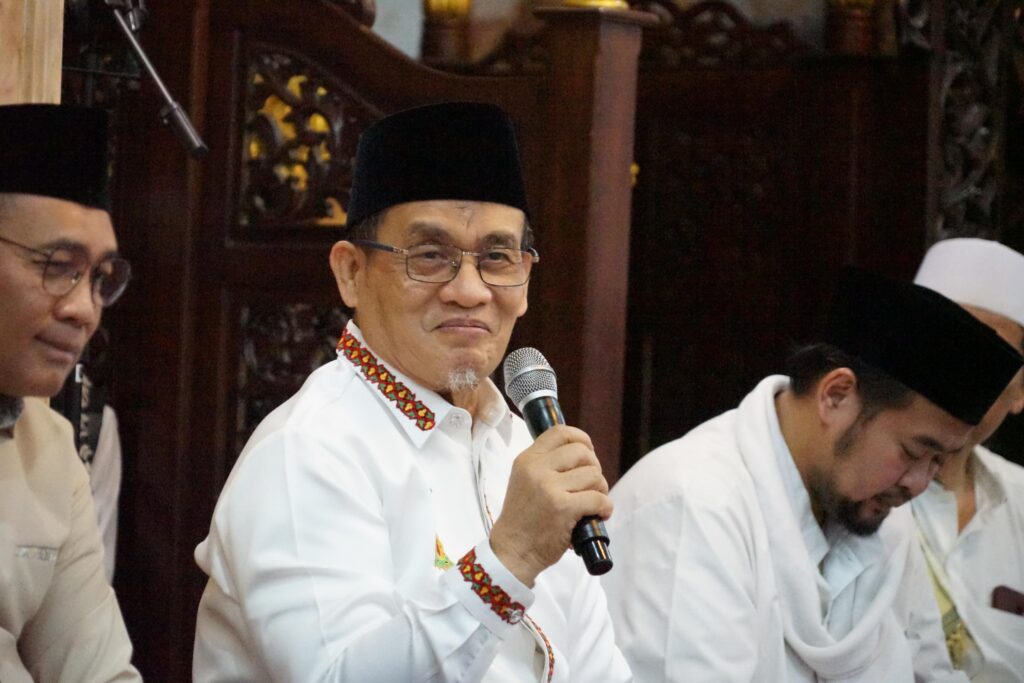 Wamenag Romo Syafii Tolak Aksi Paksa Minta THR