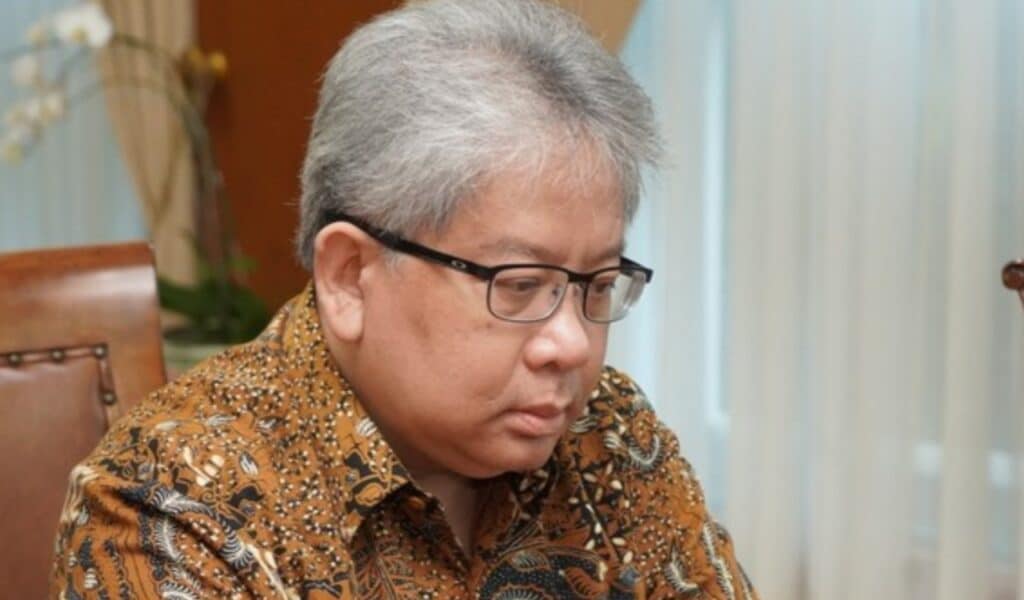 Yuddy Renaldi Mengundurkan Diri dari Bank BJB: Ini Profil, Alasan, dan Implikasinya